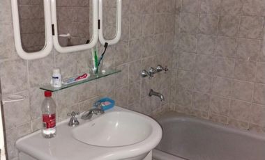 ALQUILER-CASA 4 DORMITORIOS CON COCHERA-BARRIO MUNICIPAL-LAS HERAS