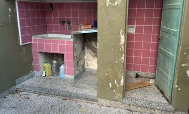 Casa con gran jardin y terraza