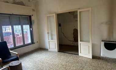 Casa con gran jardin y terraza