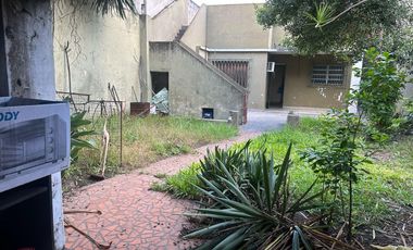 Casa con gran jardin y terraza