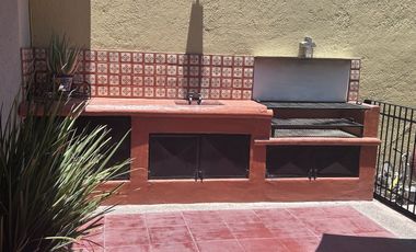 CASA DE UNA PLANTA CON ACCESO DIRECTO AL CAMPO GOLF CCQ