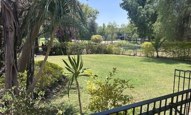 CASA DE UNA PLANTA CON ACCESO DIRECTO AL CAMPO GOLF CCQ