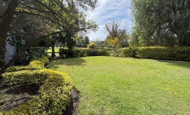 CASA DE UNA PLANTA CON ACCESO DIRECTO AL CAMPO GOLF CCQ