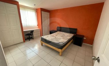 Casa en condominio en renta en Santa Bárbara