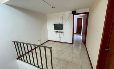 Casa en condominio en renta en Santa Bárbara