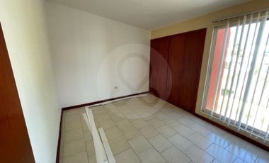 Casa en condominio en renta en Santa Bárbara