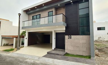 Casa en VENTA en LOMAS RESIDENCIAL