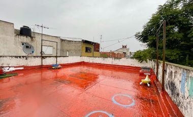 TRES AMBIENTES ZONA WILDE