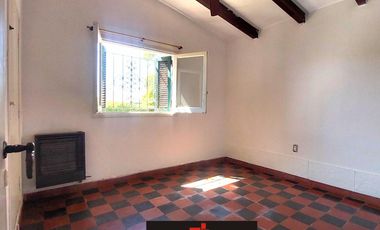 CASA DE 3 DORMITORIOS EN BARRIO JOSE MUÑOZ (NO PH)