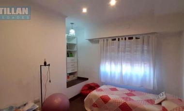 EXCELENTE CASA 4 AMBIENTES EN DOS PLANTAS - LOTE PROPIO - MORON SUR