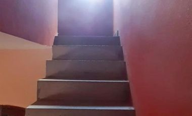 EXCELENTE CASA 4 AMBIENTES EN DOS PLANTAS - LOTE PROPIO - MORON SUR