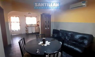 EXCELENTE CASA 4 AMBIENTES EN DOS PLANTAS - LOTE PROPIO - MORON SUR