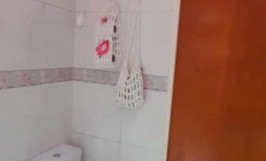 EXCELENTE CASA 4 AMBIENTES EN DOS PLANTAS - LOTE PROPIO - MORON SUR