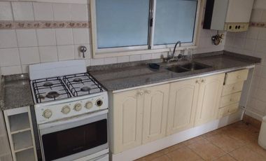 Departamento dos ambientes en alquiler