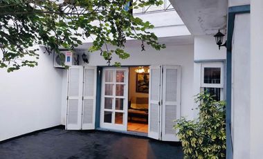 Casa en excelente ubicación Pna. E.R