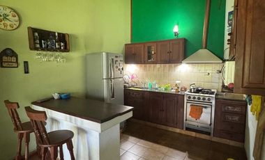 Venta Casa 3 Ambientes con Quincho y Jardín. Apta crédito. NUEVAS CONDICIONES