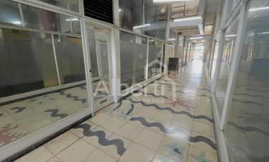 VENTA LOCAL EN GALERÍA - HAEDO CENTRO (LADO NORTE)