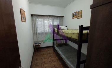 Casa 3 dormitorios con jardín