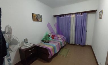 Casa 3 dormitorios con jardín