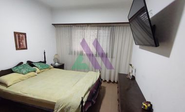 Casa 3 dormitorios con jardín