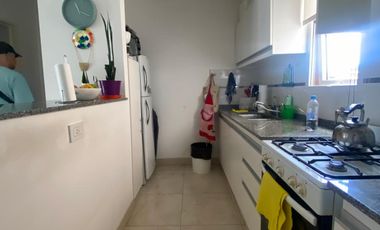 EXCELENTE DEPARTAMENTO DE 2 AMBIENTES CON COCHERA