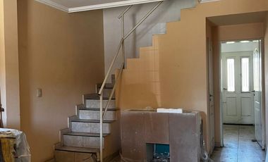 Duplex En Moron De Ambientes Amplios Y Luminosos Con Guardacoches Y Patio - Apto Credito Hipotecario - Se Escucha Oferta Razonable