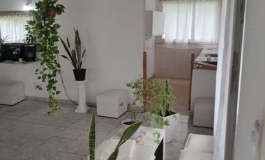EXCELENTE CASA QUINTA SOBRE LOTE DE 1500M2