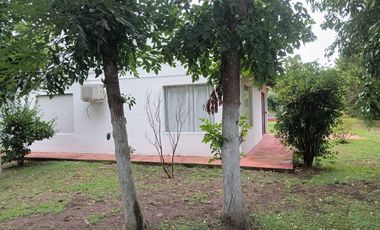 EXCELENTE CASA QUINTA SOBRE LOTE DE 1500M2