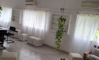 EXCELENTE CASA QUINTA SOBRE LOTE DE 1500M2