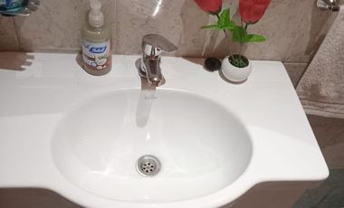 EXCELENTE CASA QUINTA SOBRE LOTE DE 1500M2