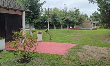 EXCELENTE CASA QUINTA SOBRE LOTE DE 1500M2