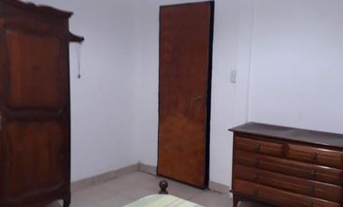 Casa Americana en VENTA con 3 dormitorios en Barrio Gendarmería de Glew.