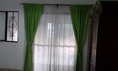 Casa Americana en VENTA con 3 dormitorios en Barrio Gendarmería de Glew.