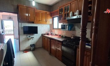VENTA CASA+ LOCAL+2 DPTOS IDEAL INVERSOR. LANUS