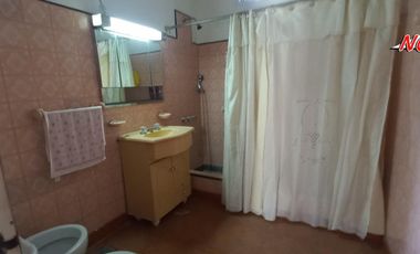 VENTA CASA+ LOCAL+2 DPTOS IDEAL INVERSOR. LANUS