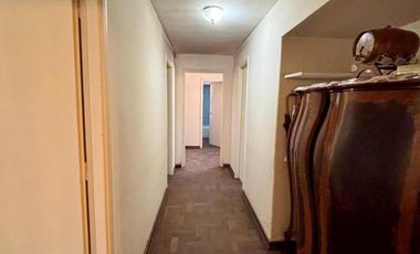 IMPORTANTE PROPIEDAD EN SAN JUSTO SOBRE DOS LOTES (1.021 MTS2). IDEAL MÚLTIPLES DESTINOS.