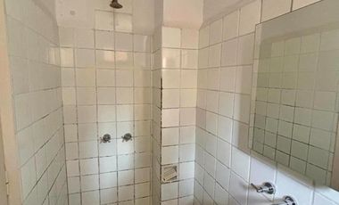 IMPORTANTE PROPIEDAD EN SAN JUSTO SOBRE DOS LOTES (1.021 MTS2). IDEAL MÚLTIPLES DESTINOS.