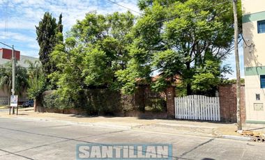 IMPORTANTE PROPIEDAD EN SAN JUSTO SOBRE DOS LOTES (1.021 MTS2). IDEAL MÚLTIPLES DESTINOS.