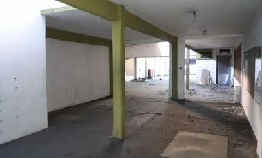 VENTA LOCAL COMERCIAL A LA CALLE TURDERA