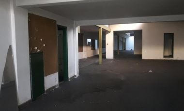 VENTA LOCAL COMERCIAL A LA CALLE TURDERA