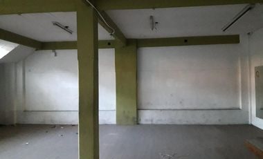 VENTA LOCAL COMERCIAL A LA CALLE TURDERA