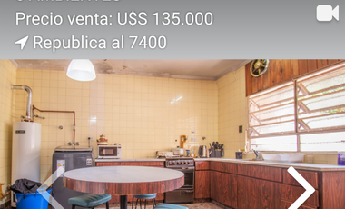 Casa 5 ambientes con patio y cochera