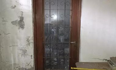 Chalet Frances A Refaccionar Excelente Ubicación Amplio Lote 332 M Oportunidad