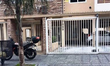 EXCELENTE DEPARTAMENTO 2 AMBIENTES CON COCHERA