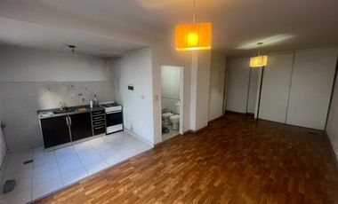 Alquiler Monoambiente, con balcón