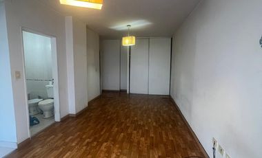 Alquiler Monoambiente, con balcón