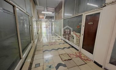 VENTA LOCAL EN GALERIA - HAEDO CENTRO (LADO NORTE).