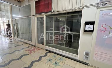 VENTA LOCAL EN GALERIA - HAEDO CENTRO (LADO NORTE).