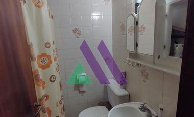 Casa 3 ambientes con pileta y gran parque