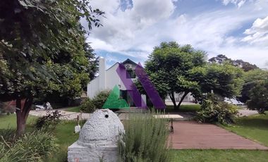 Casa 3 ambientes con pileta y gran parque